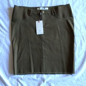 Maternity mini skirt